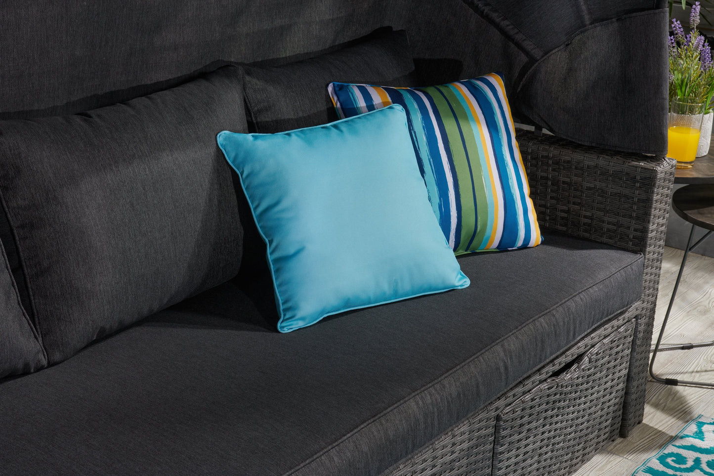 Aqua Outdoor Accent Pillow  | Coussin décoratif pour l'extérieur turquoise  | ASOLIDPP